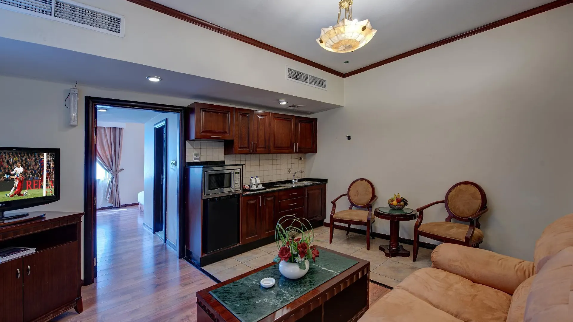 Royal Tulip Sharjah Hotel Apartments الشارقة رويال توليب 4*,  الإمارات العربية المتحدة