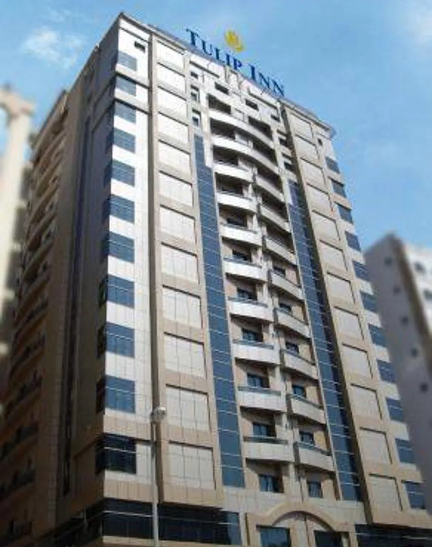 Sharjah Royal Tulip Hotel Apartments توليب رويال الشارقة 4*,